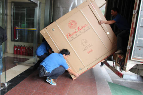 崇仁钢琴贵重工艺品无忧运